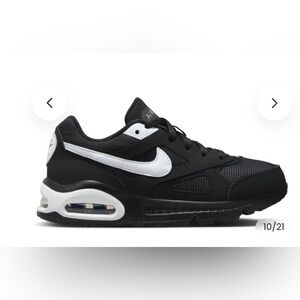 Nike Air Max Ivo Child Boys Trainers size 4.5